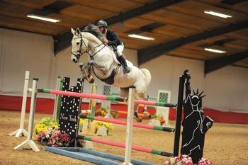 Harry Bateman Snatches the Top Spot in The Final Champagne Cave Winter Grades B & C Qualifier at SouthView Equestrian Centre Harry Bateman Snatches the Top Spot in The Final Champagne Cave Winter Grades B & C Qualifier at SouthView Equestrian Centre